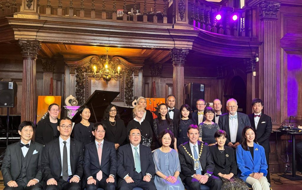 VIP Guests and UK-Japan Choir