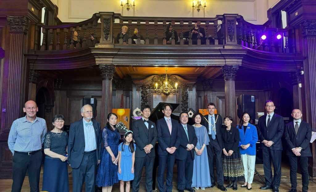 Minister Okazaki and VIP Guests