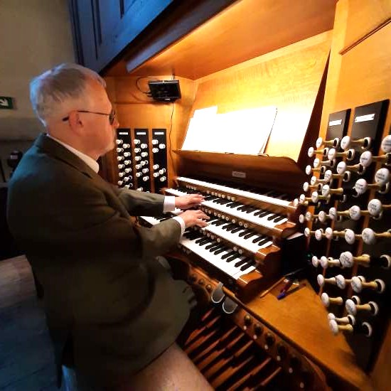 Organ playing