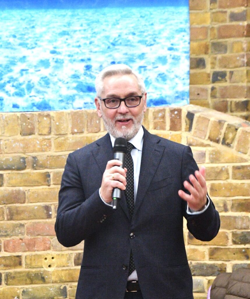 Mr Hinkel, Mitsubishi Electric